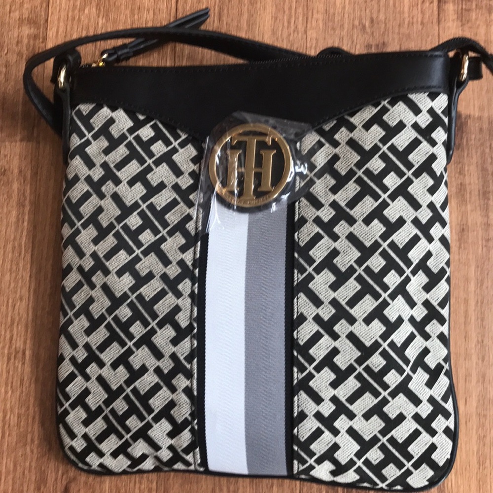 NWOT Tommy Hilfiger Crossbody Bag